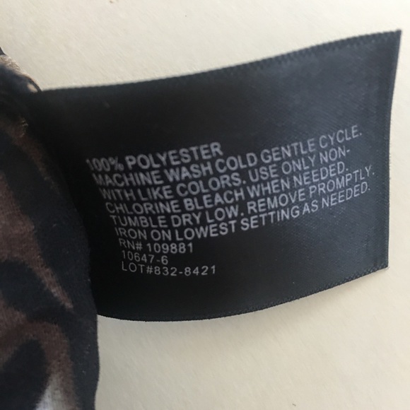 East 5th Animal Print Top - Picture 5 of 5